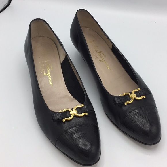 Salvatore Ferragamo Shoes - Salvatore Ferragamo Elegant Black Pump 9 1/2 C